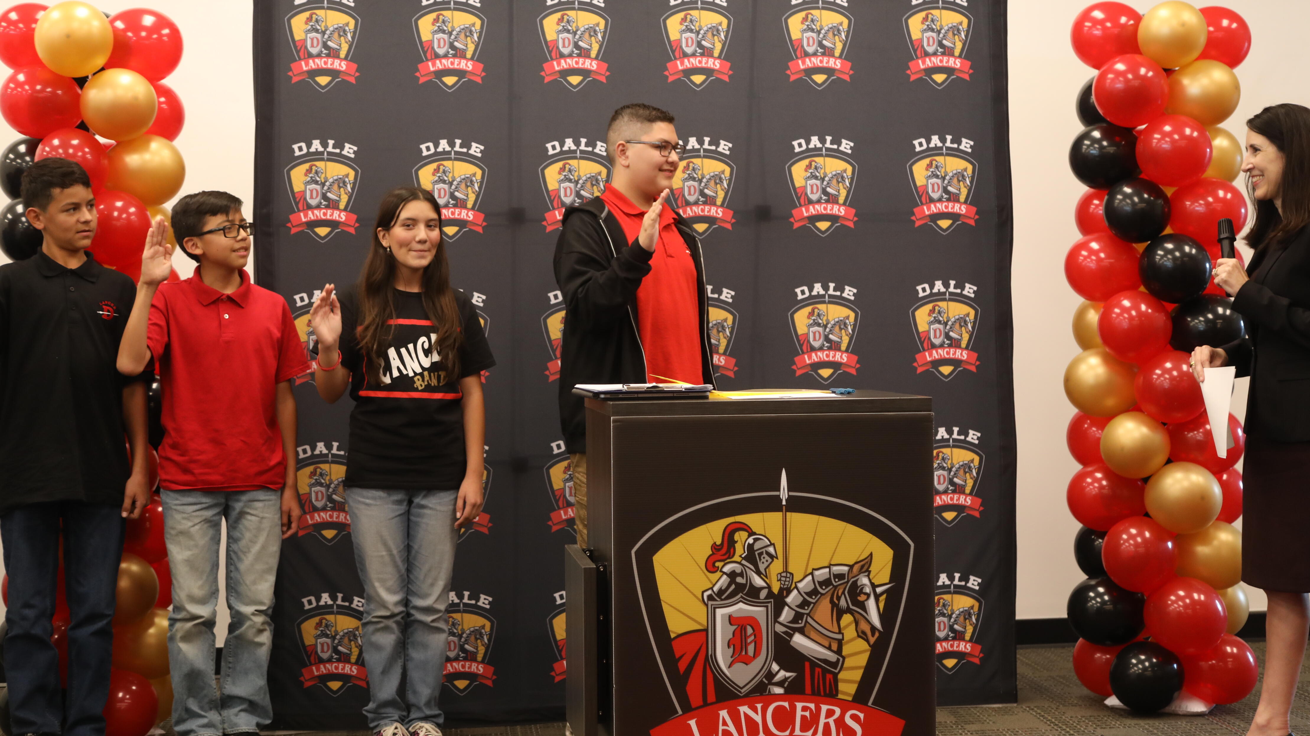 chief justice with students swearing oath