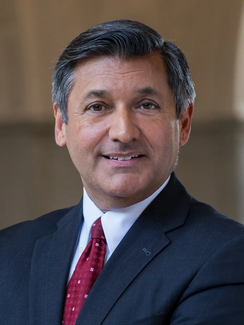 José Cisneros