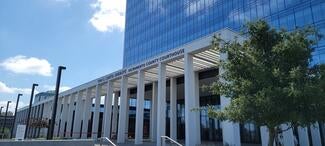 Front of a courthouse building